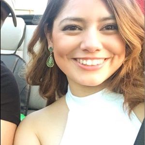 Meet your Posher, Valerie